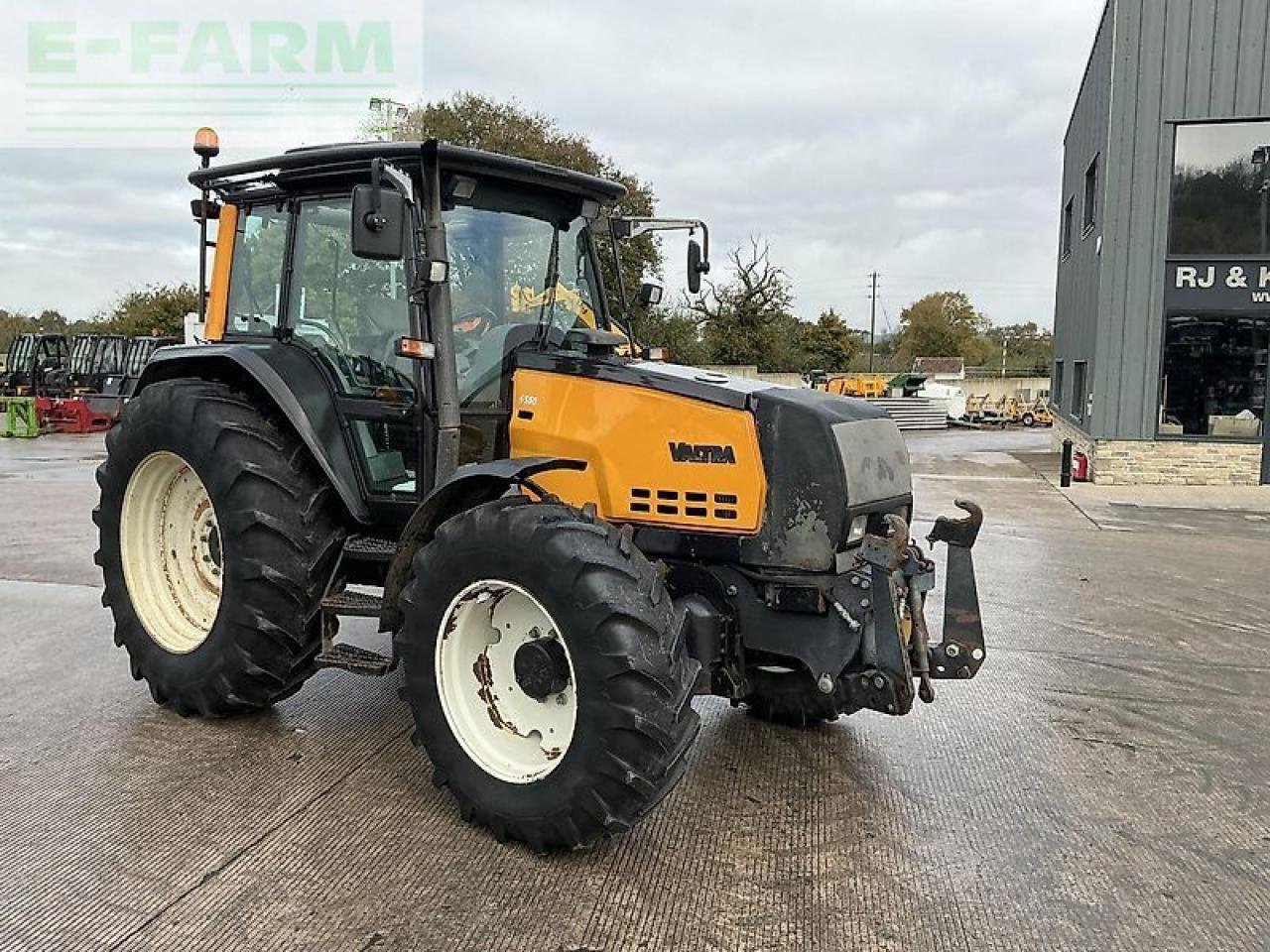 Traktor Türe ait Valtra 6550 twin-track reverse drive tractor (st21217), Gebrauchtmaschine içinde SHAFTESBURY (resim 11)