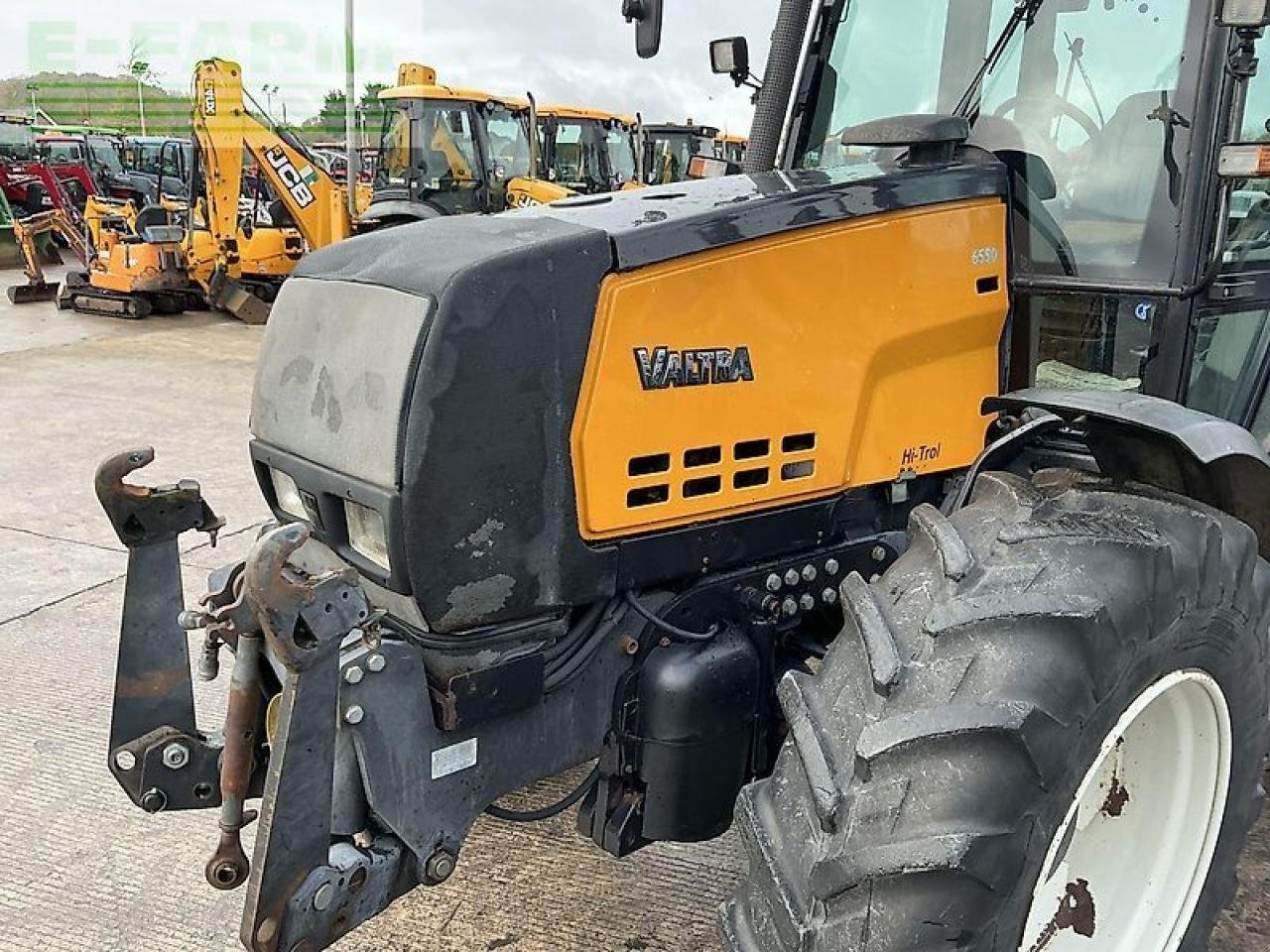 Traktor des Typs Valtra 6550 twin-track reverse drive tractor (st21217), Gebrauchtmaschine in SHAFTESBURY (Bild 14)