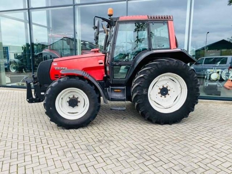 Traktor del tipo Valtra 6850 Hitech Fronthef+PTO, Airco, Gebrauchtmaschine en Marknesse (Imagen 3)