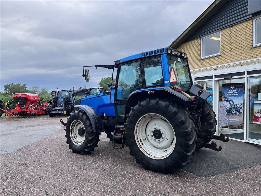 Traktor of the type Valtra 8050 HiTech Rigtigt flot Valtra 8050, Gebrauchtmaschine in Sakskøbing (Picture 4)