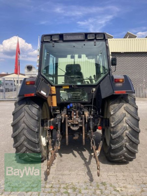 Traktor του τύπου Valtra 8050, Gebrauchtmaschine σε Schwäbisch Gmünd - Herlikofen (Φωτογραφία 4)