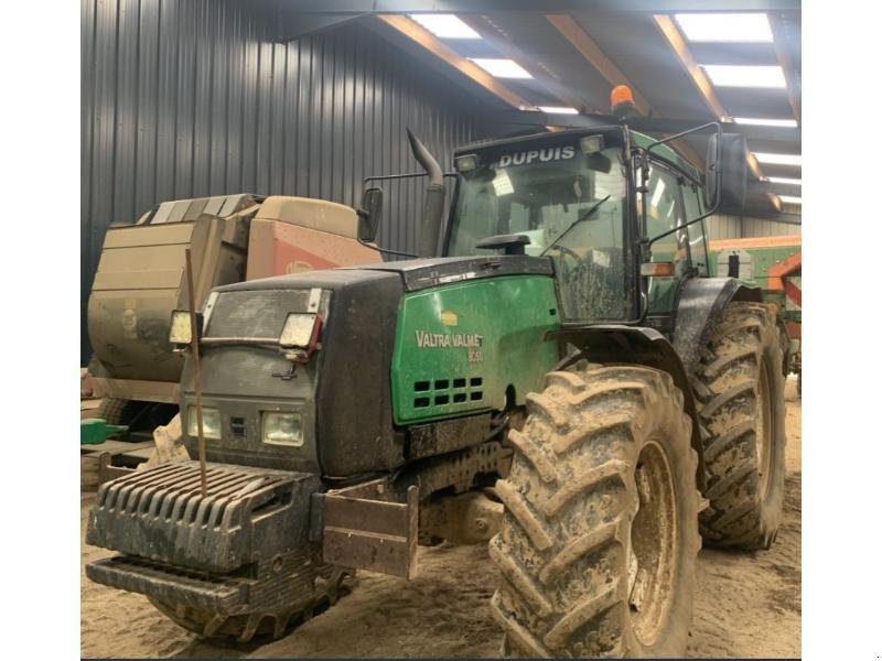 Traktor del tipo Valtra 8050, Gebrauchtmaschine en ROYE