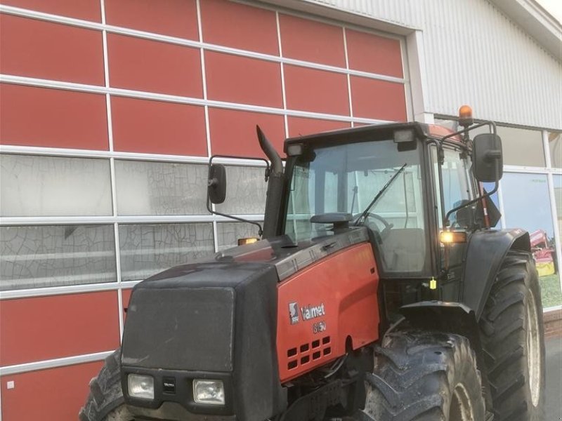 Traktor del tipo Valtra 8150  Sund og rask traktor  uden klargøring, Gebrauchtmaschine In Hobro (Immagine 1)