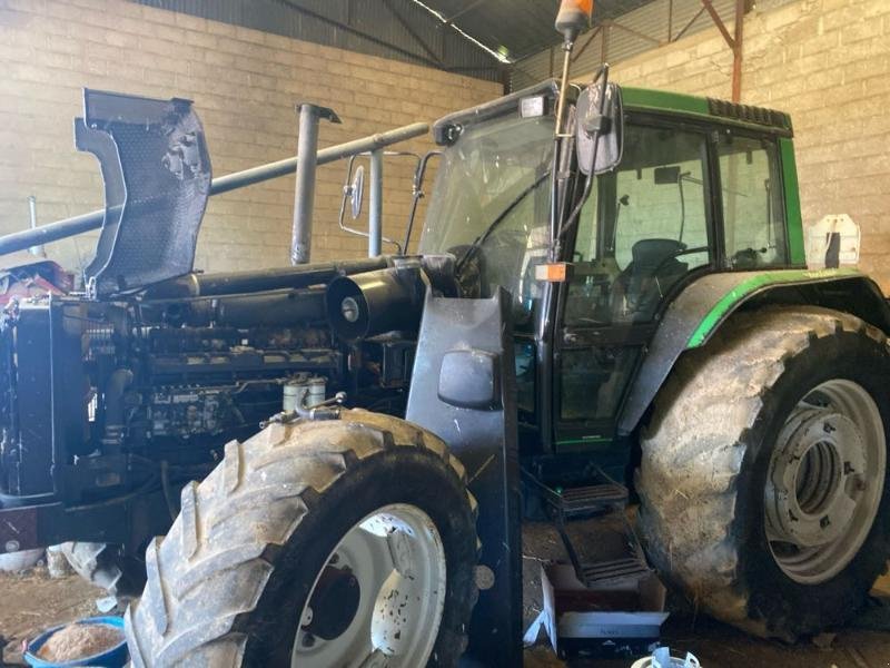 Traktor des Typs Valtra 8400, Gebrauchtmaschine in CHAUMONT (Bild 4)