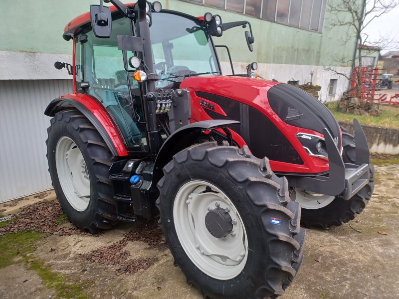 Traktor del tipo Valtra A 105 MH 4, Neumaschine en Uffenheim (Imagen 1)