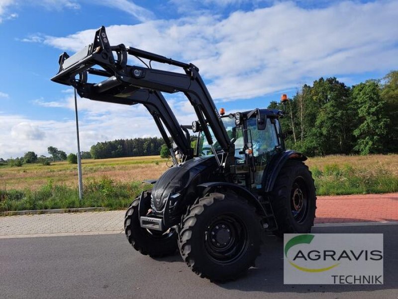 Traktor del tipo Valtra A 105 MH4 2B0 HITECH, Gebrauchtmaschine en Schneverdingen (Imagen 1)