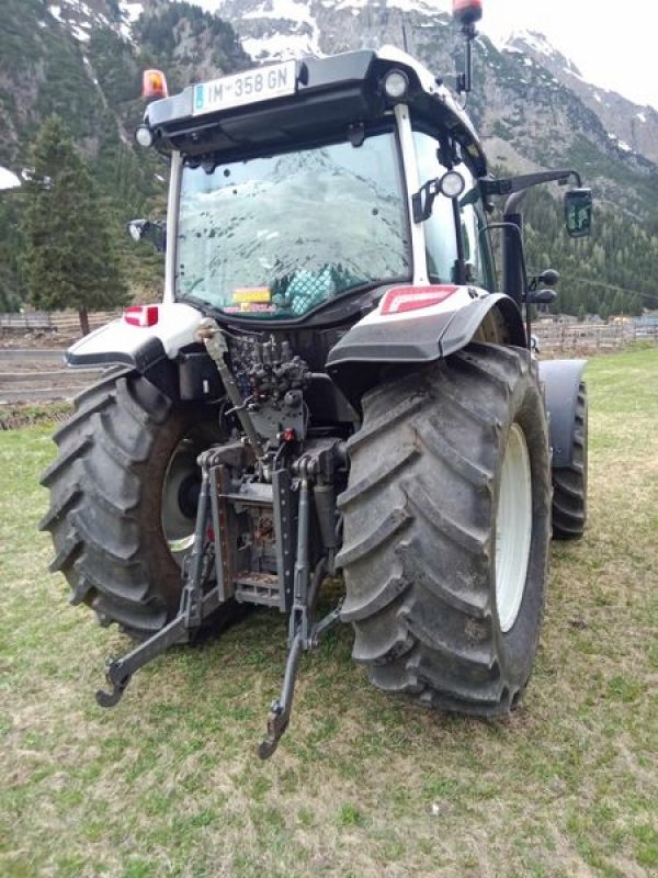 Traktor tip Valtra A 115, Gebrauchtmaschine in Burgkirchen (Poză 13)