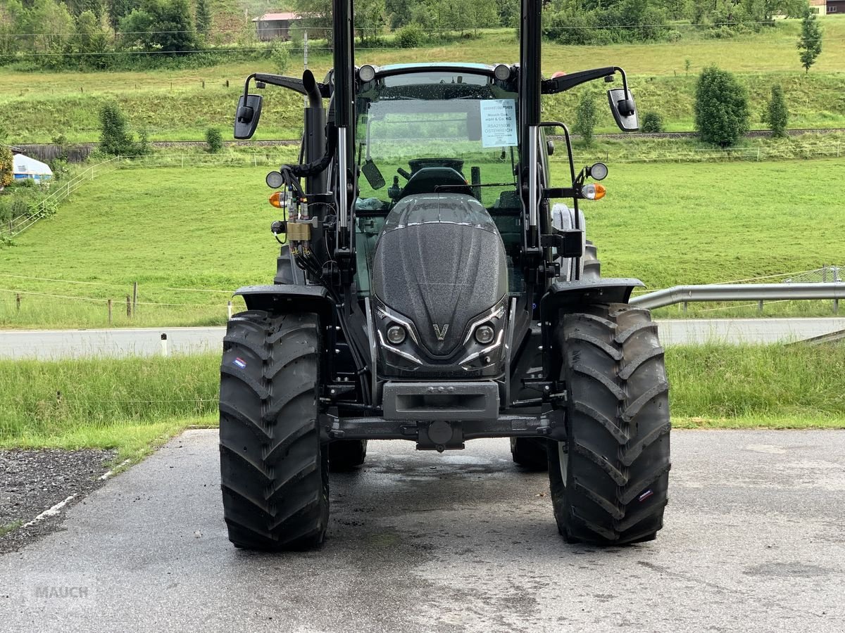 Traktor typu Valtra A 115, Neumaschine v Eben (Obrázek 4)