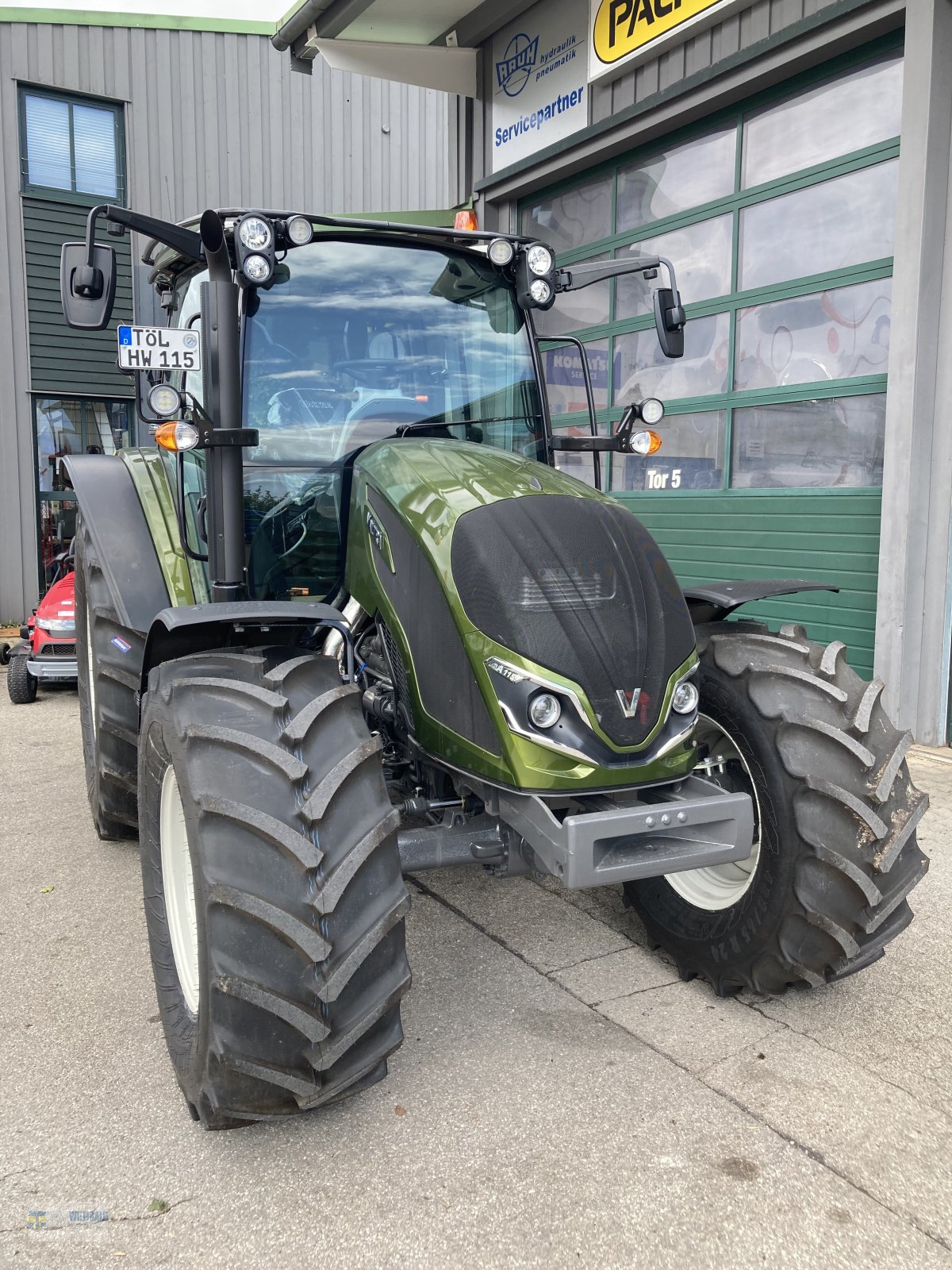 Traktor typu Valtra A 115, Neumaschine v Wackersberg (Obrázek 5)