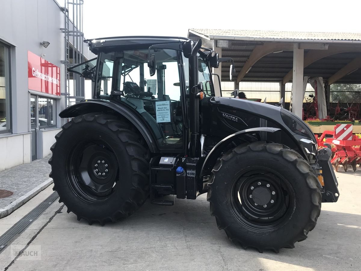 Traktor del tipo Valtra A 115, Neumaschine en Burgkirchen (Imagen 9)