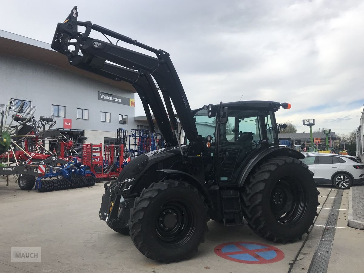 Traktor του τύπου Valtra A 115, Vorführmaschine σε Burgkirchen (Φωτογραφία 5)