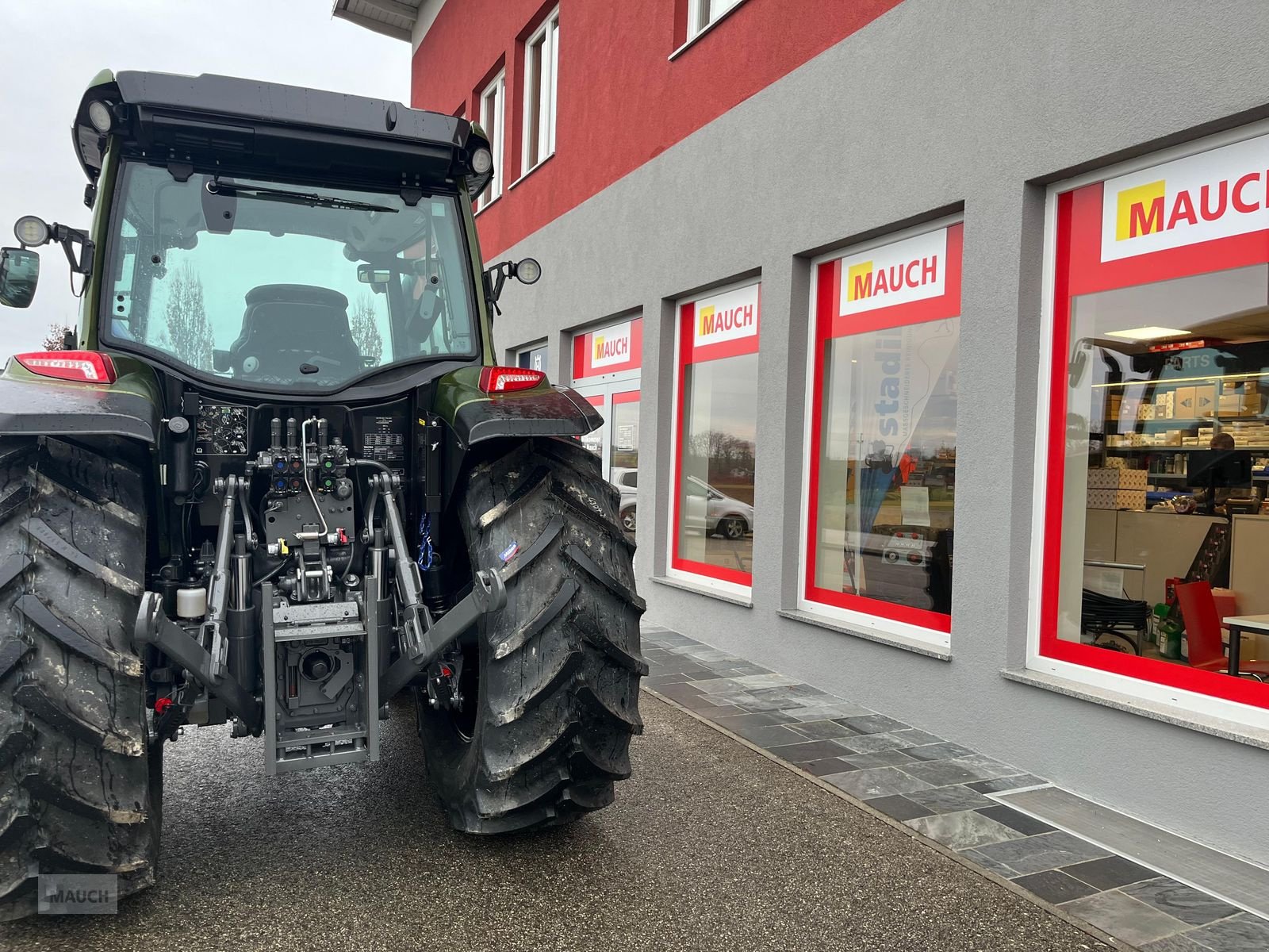 Traktor типа Valtra A 115, Neumaschine в Burgkirchen (Фотография 7)