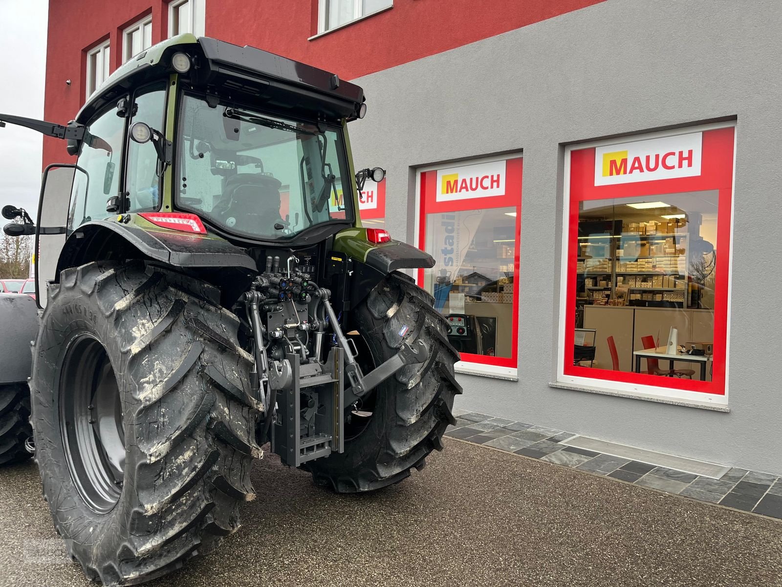 Traktor типа Valtra A 115, Neumaschine в Burgkirchen (Фотография 5)