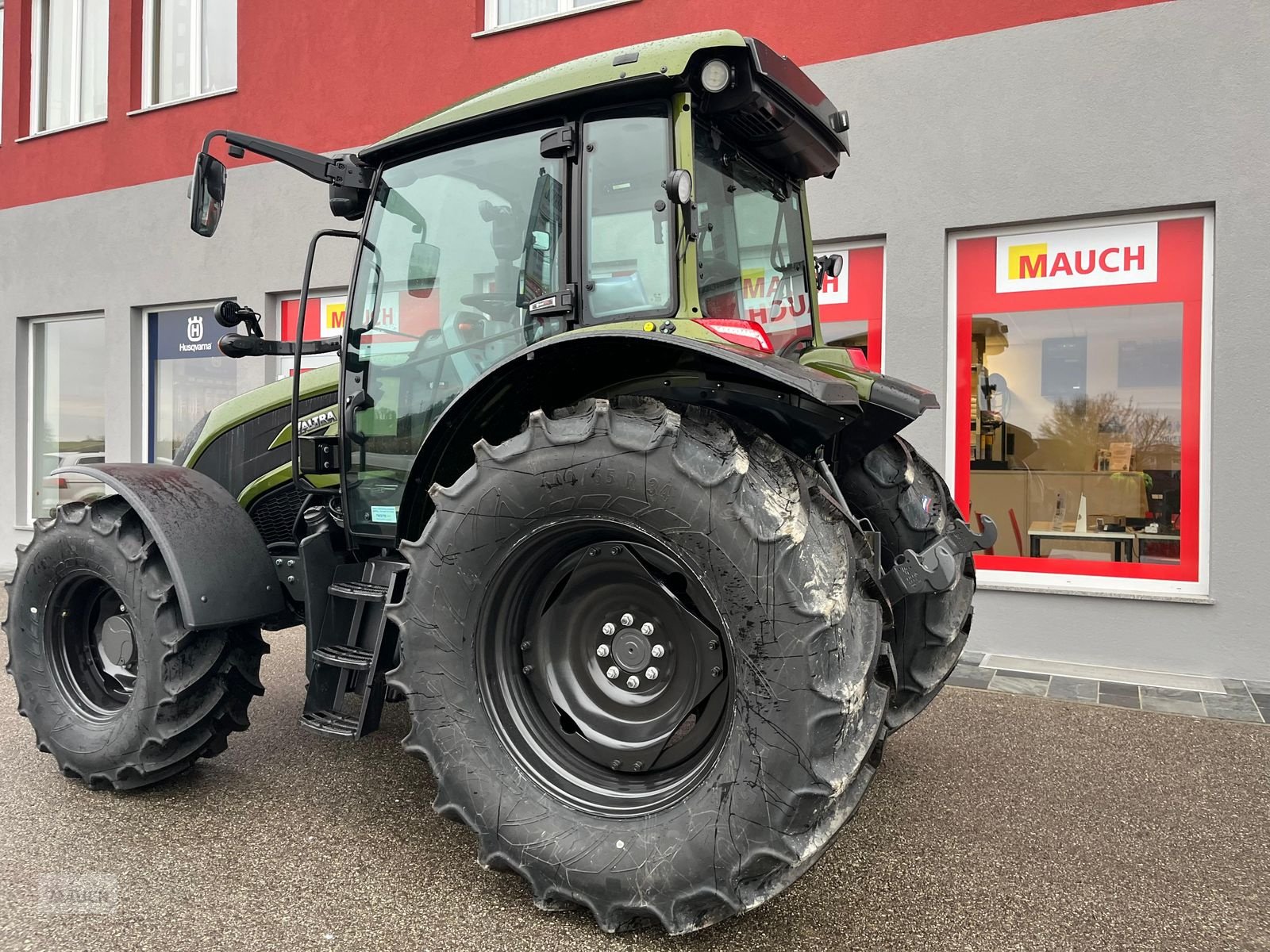 Traktor типа Valtra A 115, Neumaschine в Burgkirchen (Фотография 4)