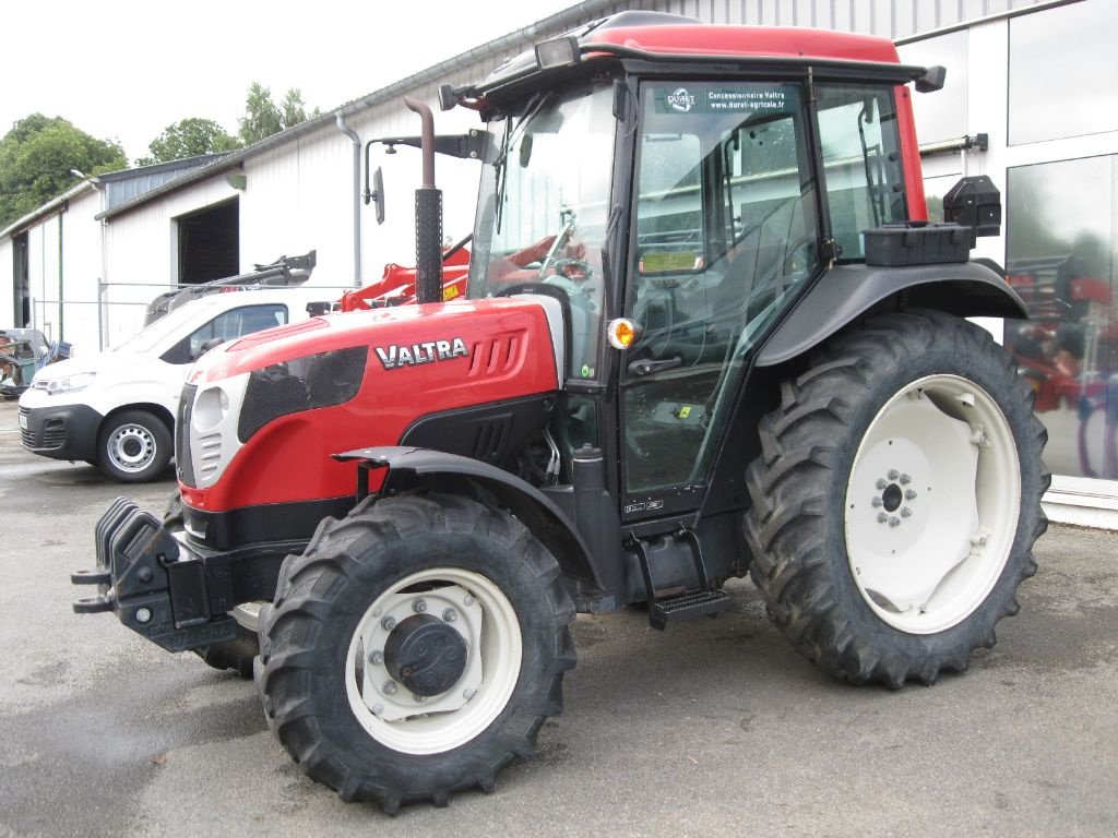 Traktor of the type Valtra A 73 Compact, Gebrauchtmaschine in BRECE (Picture 1)