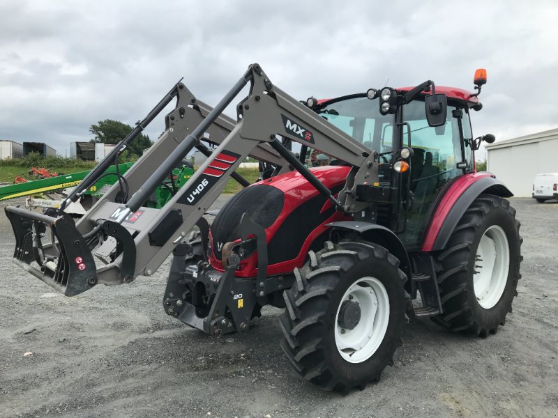 Traktor del tipo Valtra A 74 + CHARGEUR . BOITE RAMPANTES ., Gebrauchtmaschine en UZERCHE (Imagen 1)