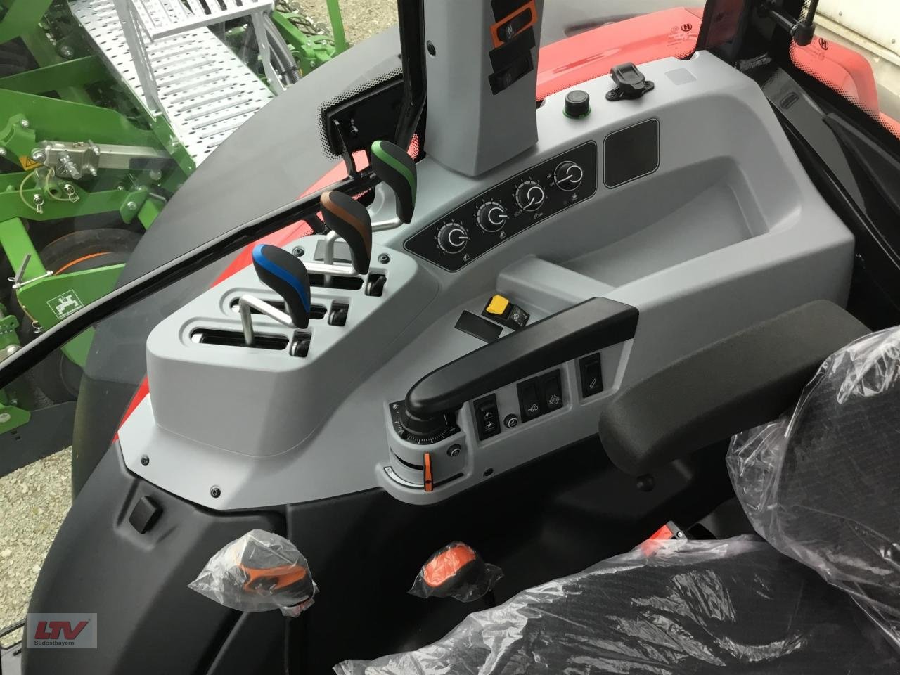 Traktor typu Valtra A 75 SH DLB (2A0), Neumaschine w Eggenfelden (Zdjęcie 6)