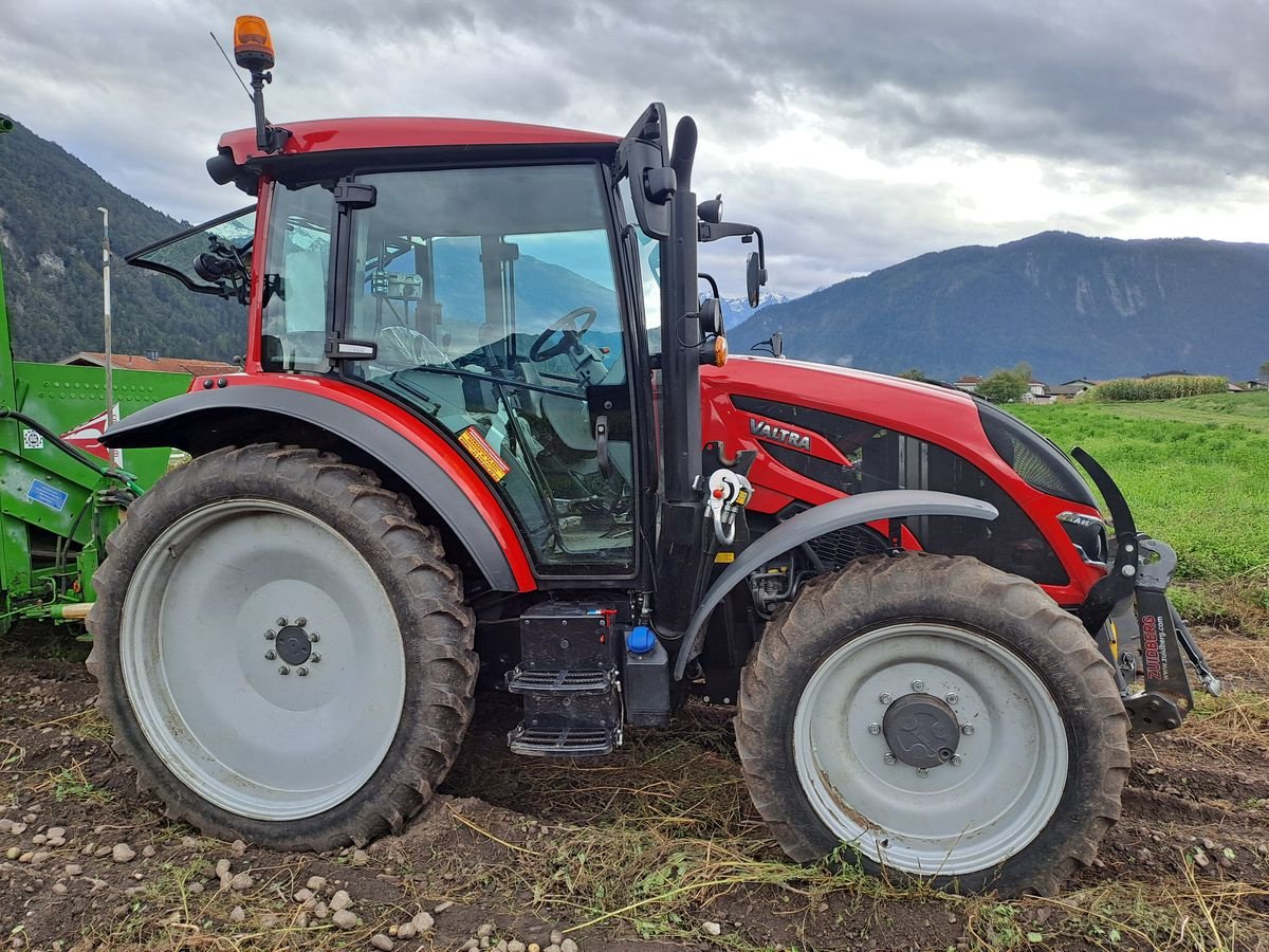 Traktor tip Valtra A 85, Gebrauchtmaschine in Burgkirchen (Poză 5)