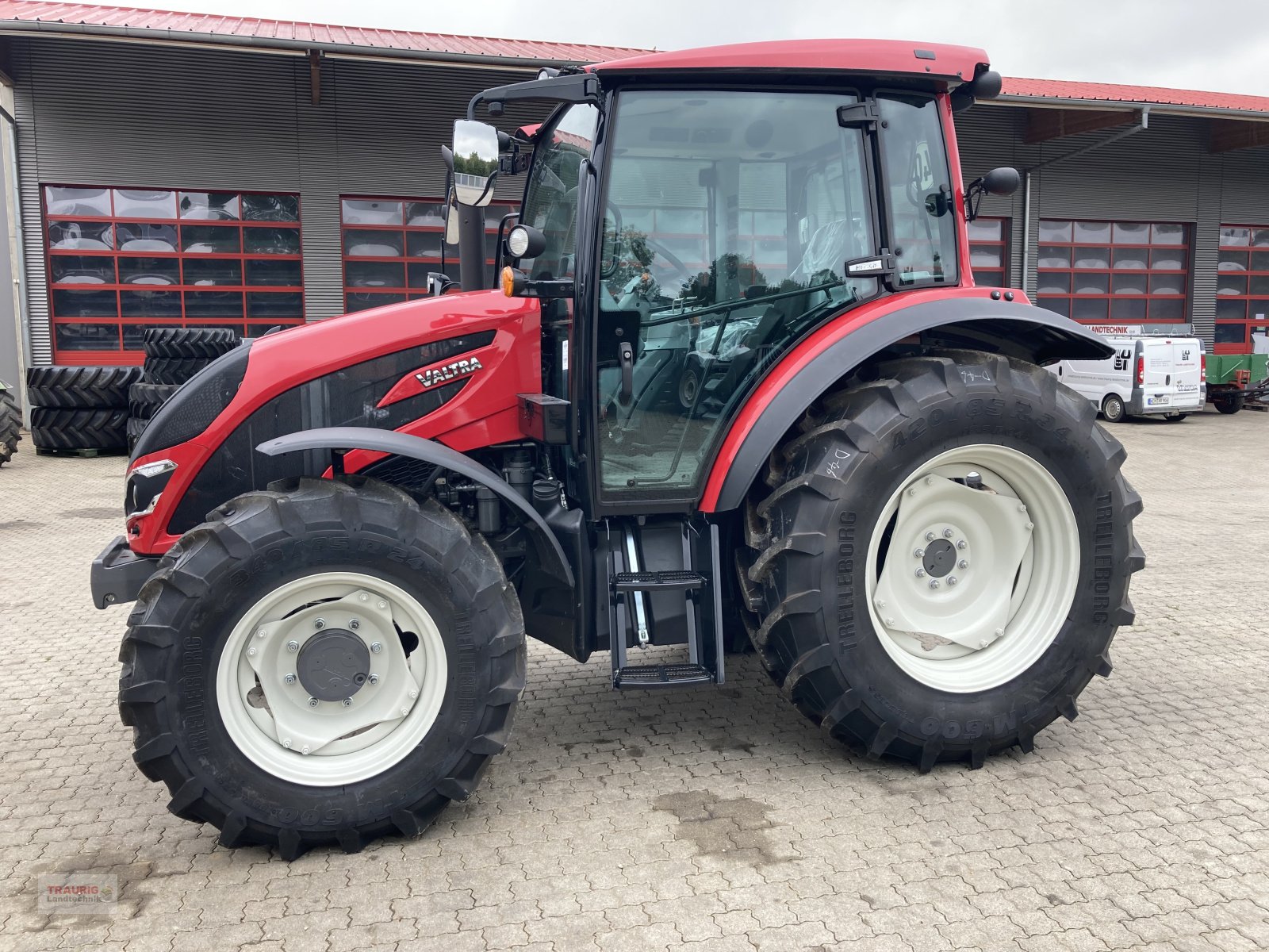 Traktor tipa Valtra A 85, Neumaschine u Mainburg/Wambach (Slika 1)