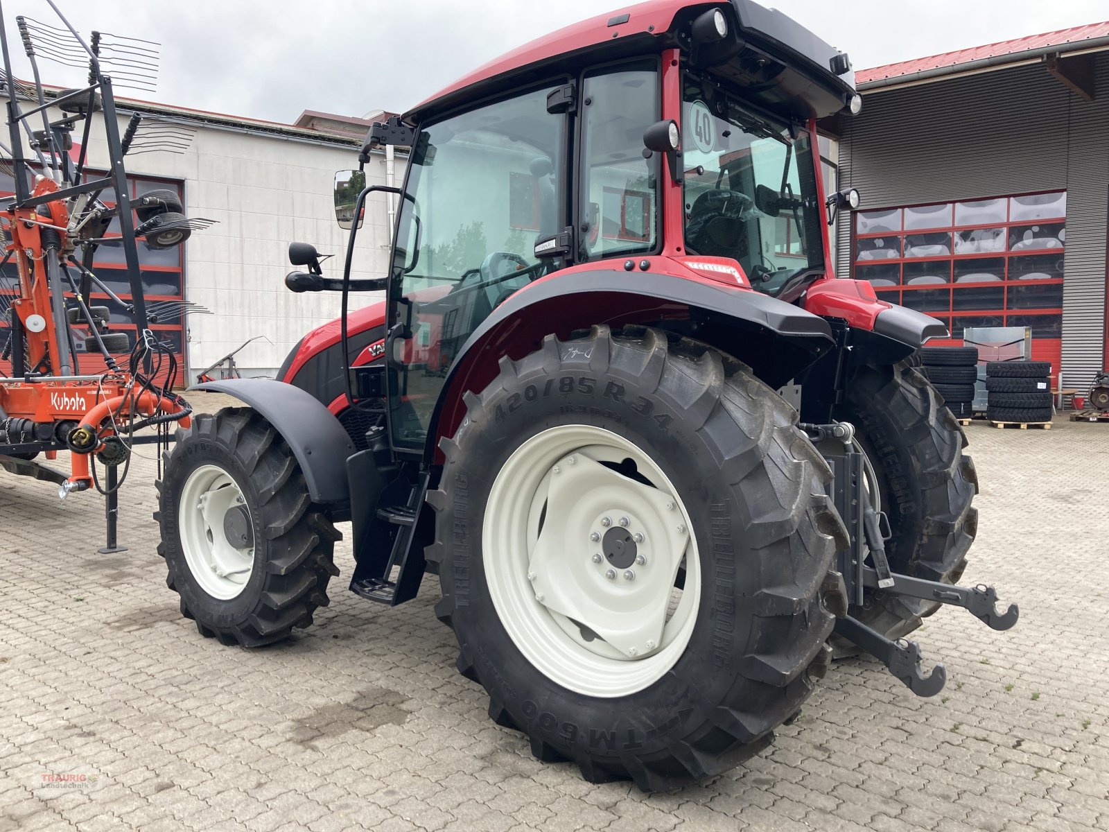 Traktor del tipo Valtra A 85, Neumaschine en Mainburg/Wambach (Imagen 9)