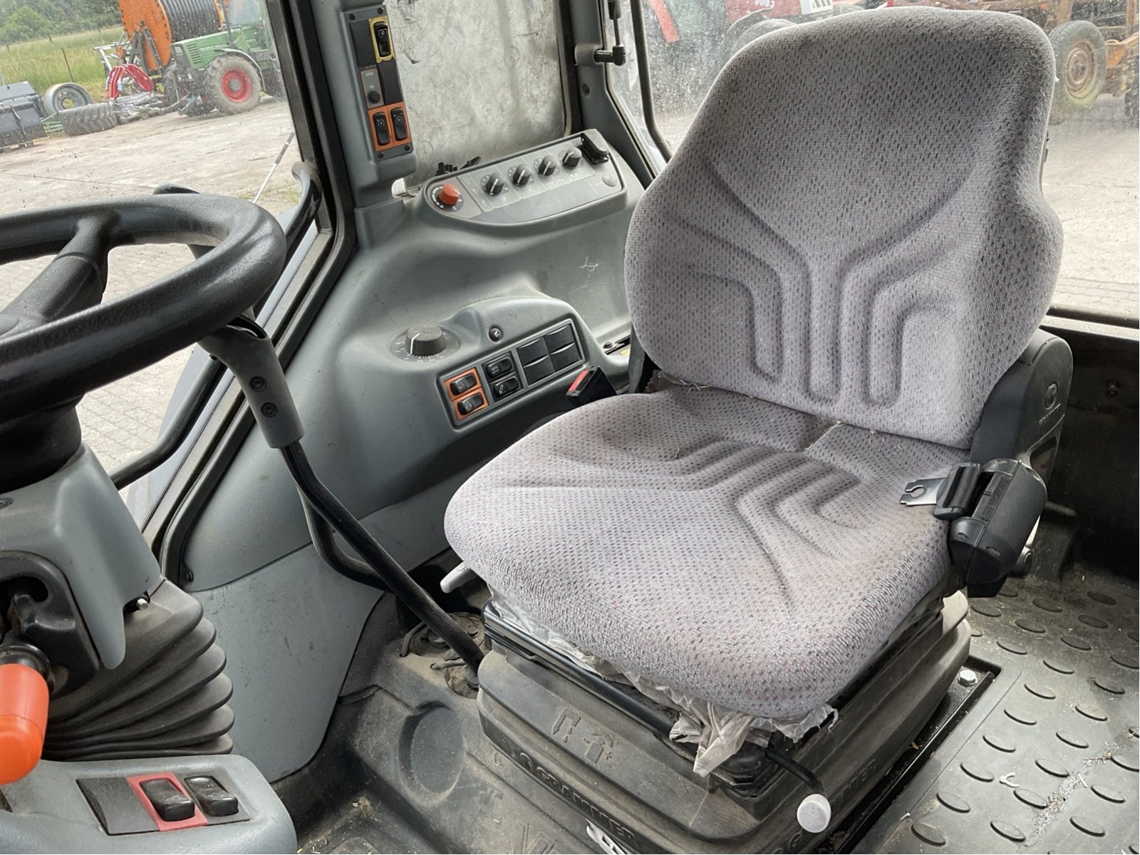 Traktor от тип Valtra A 93, Gebrauchtmaschine в Neustadt / Orla (Снимка 2)