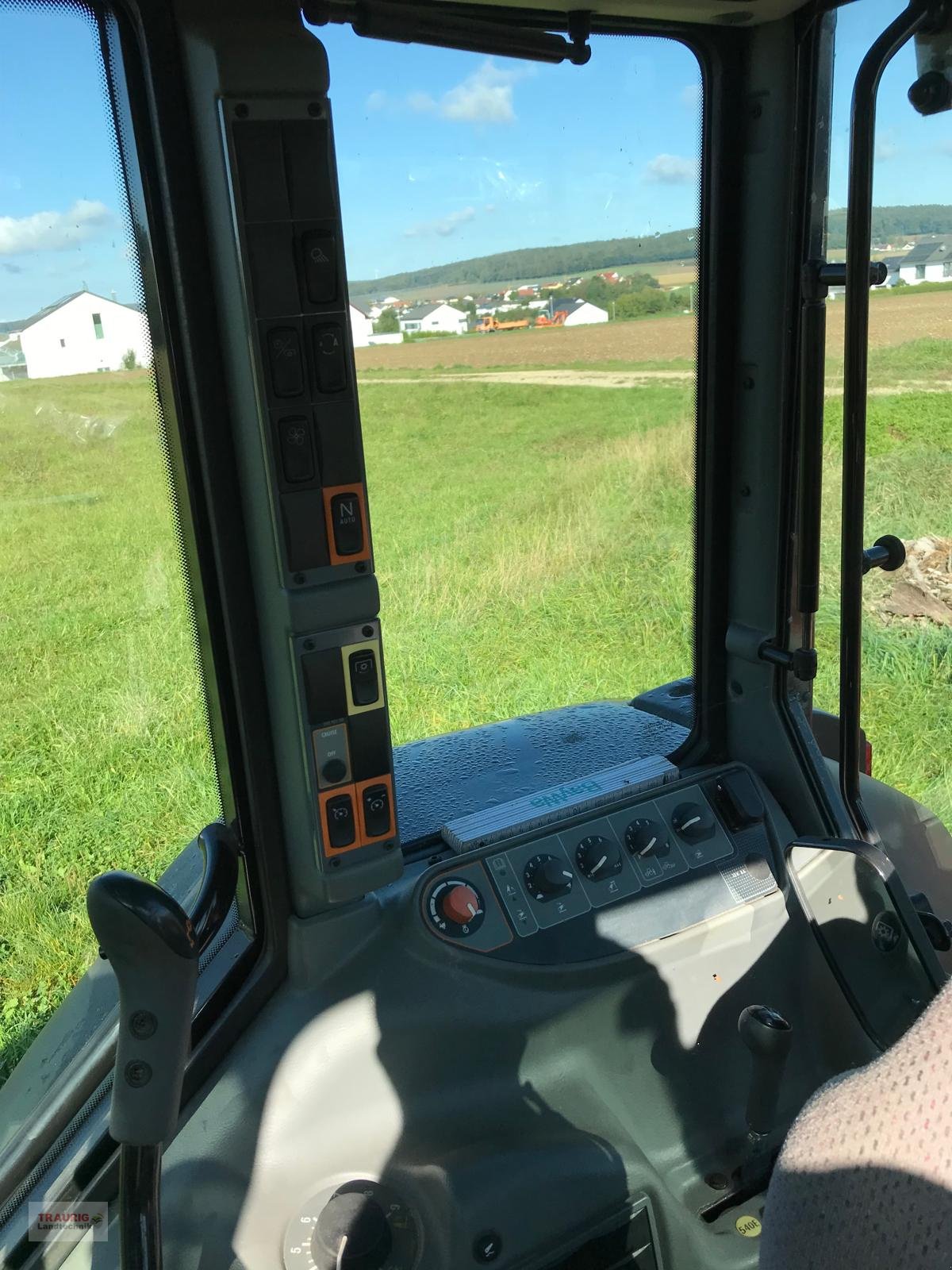 Traktor du type Valtra A 93H mit Frontlader, Gebrauchtmaschine en Mainburg/Wambach (Photo 4)