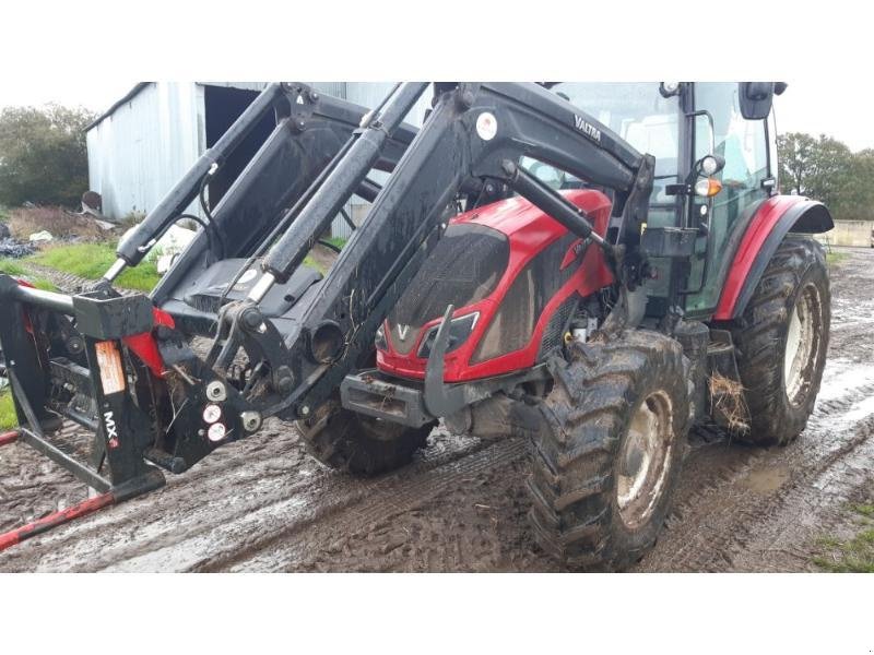 Traktor za tip Valtra A104H4, Gebrauchtmaschine u ANTIGNY (Slika 7)