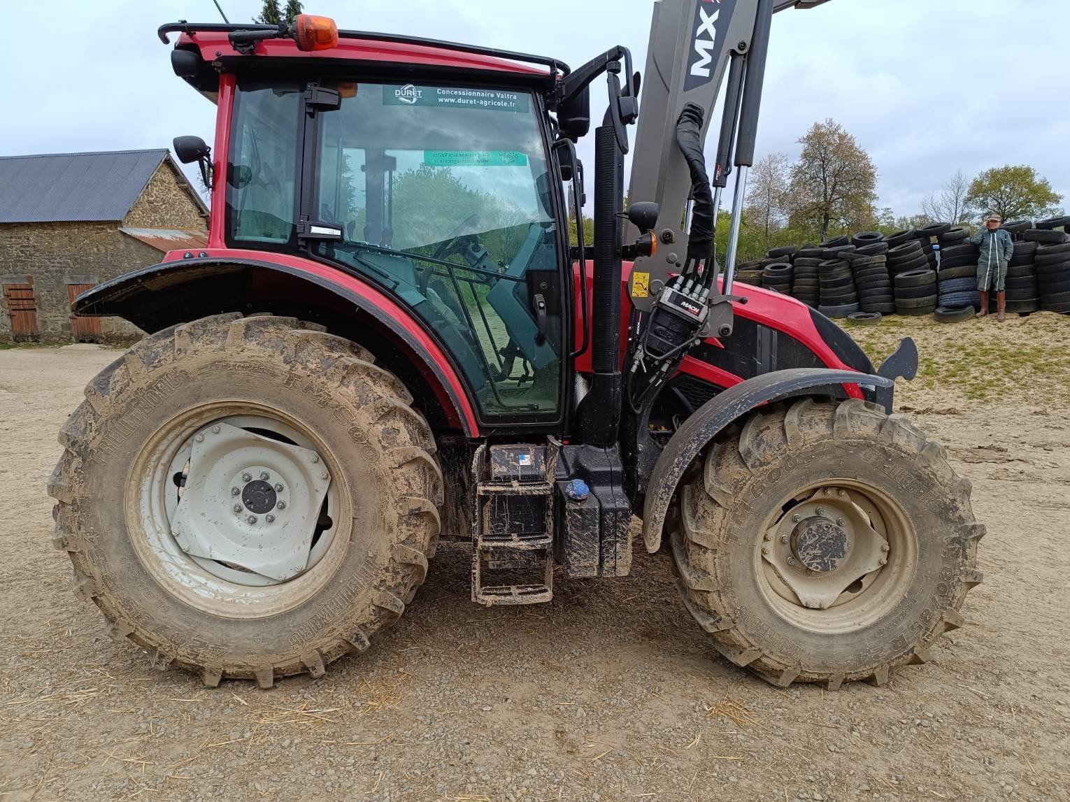 Traktor van het type Valtra A105 GL, Gebrauchtmaschine in Le Horps (Foto 11)