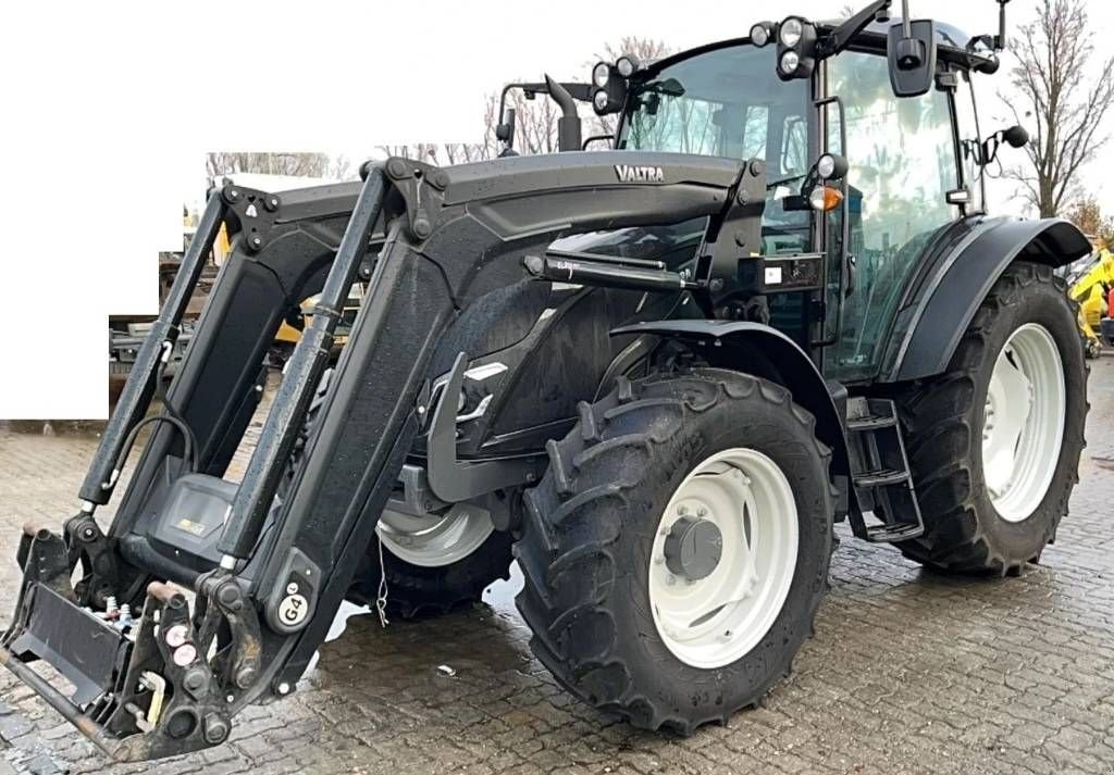 Traktor des Typs Valtra A105 Mh4, 2021, 900 uur, voorlader, luchtremmen!, Gebrauchtmaschine in Marknesse (Bild 1)