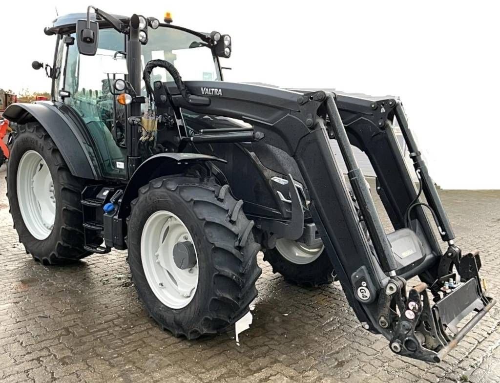 Traktor des Typs Valtra A105 Mh4, 2021, 900 uur, voorlader, luchtremmen!, Gebrauchtmaschine in Marknesse (Bild 2)