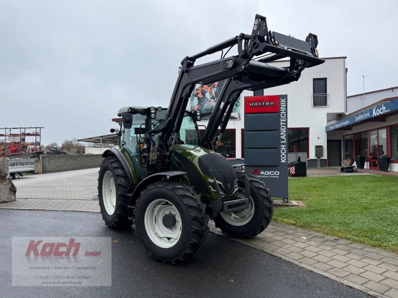 Traktor van het type Valtra A105, Neumaschine in Neumarkt / Pölling (Foto 1)