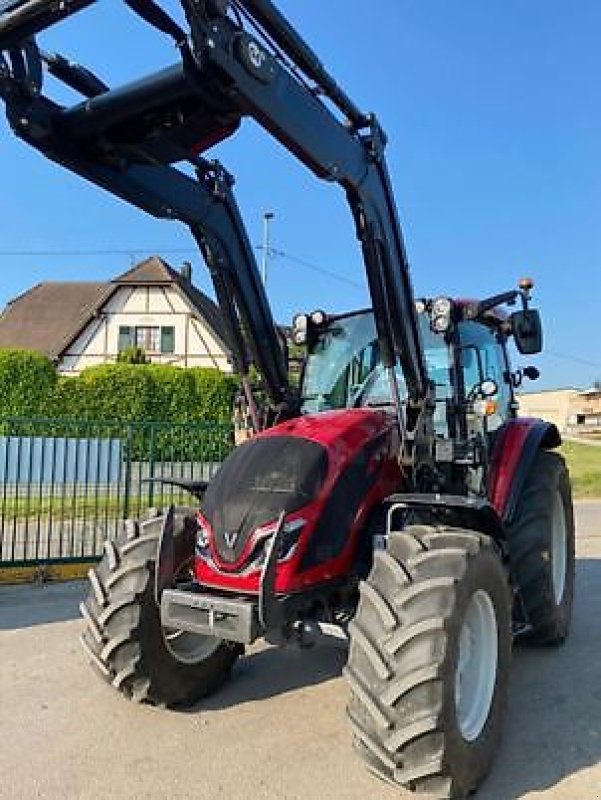 Traktor del tipo Valtra A115 H4, Gebrauchtmaschine In Muespach (Immagine 1)