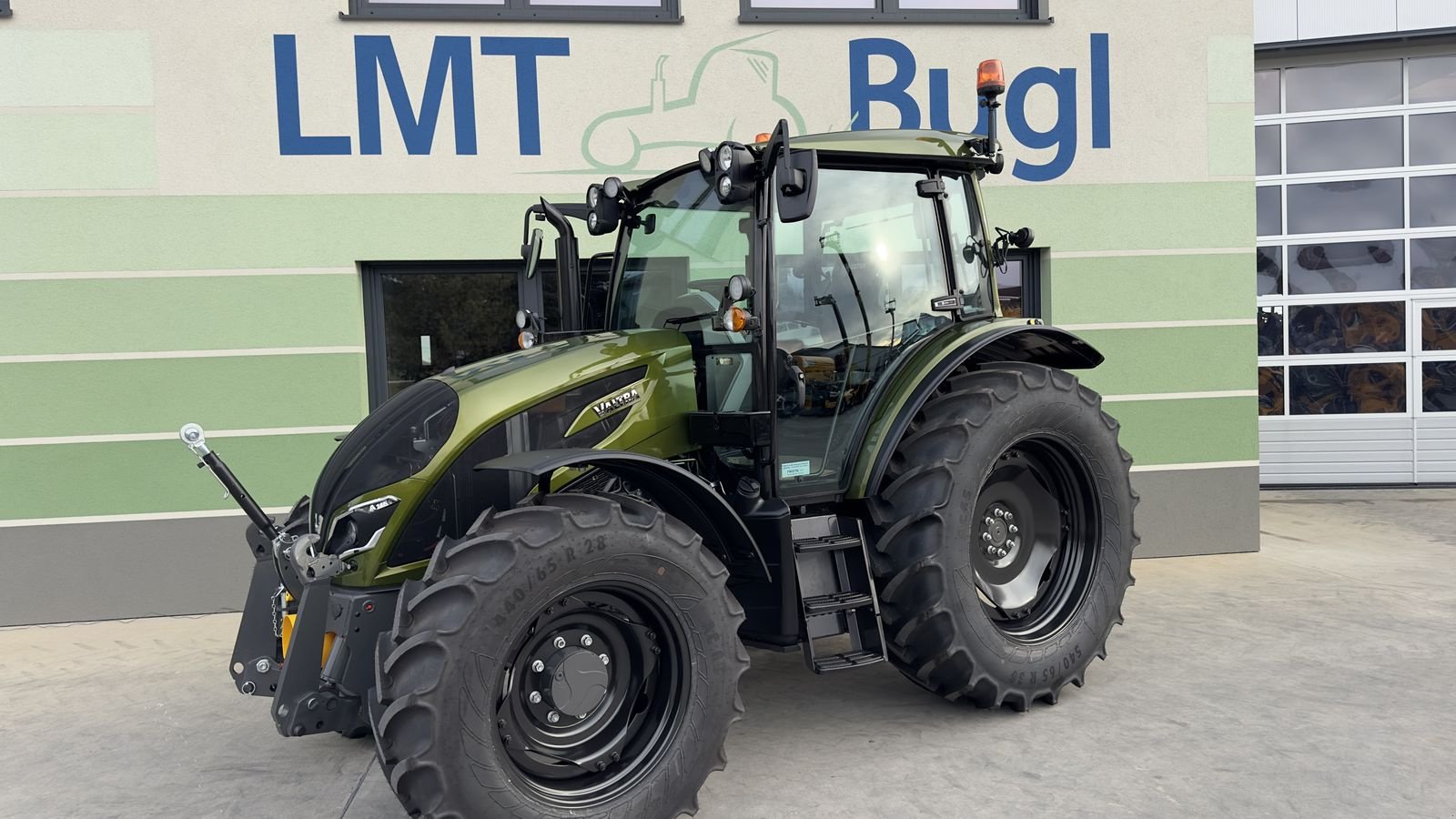 Traktor typu Valtra A115 MH4, Gebrauchtmaschine v Hürm (Obrázek 1)