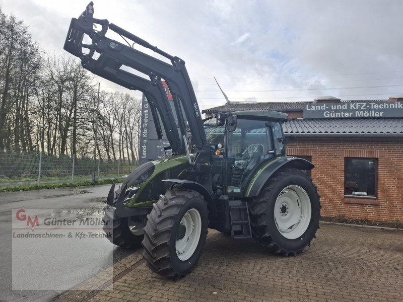 Traktor des Typs Valtra A115 MH4, Neumaschine in St. Michaelisdonn (Bild 1)