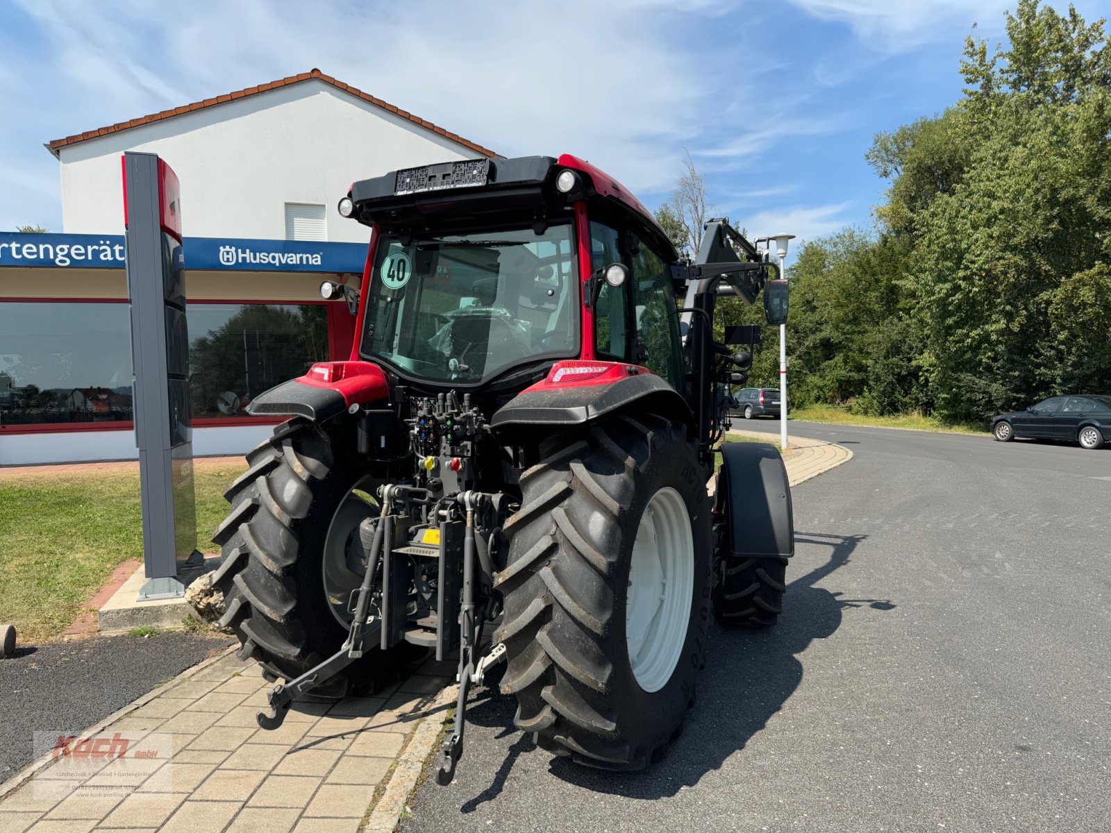 Traktor van het type Valtra A75 H2, Neumaschine in Neumarkt / Pölling (Foto 3)