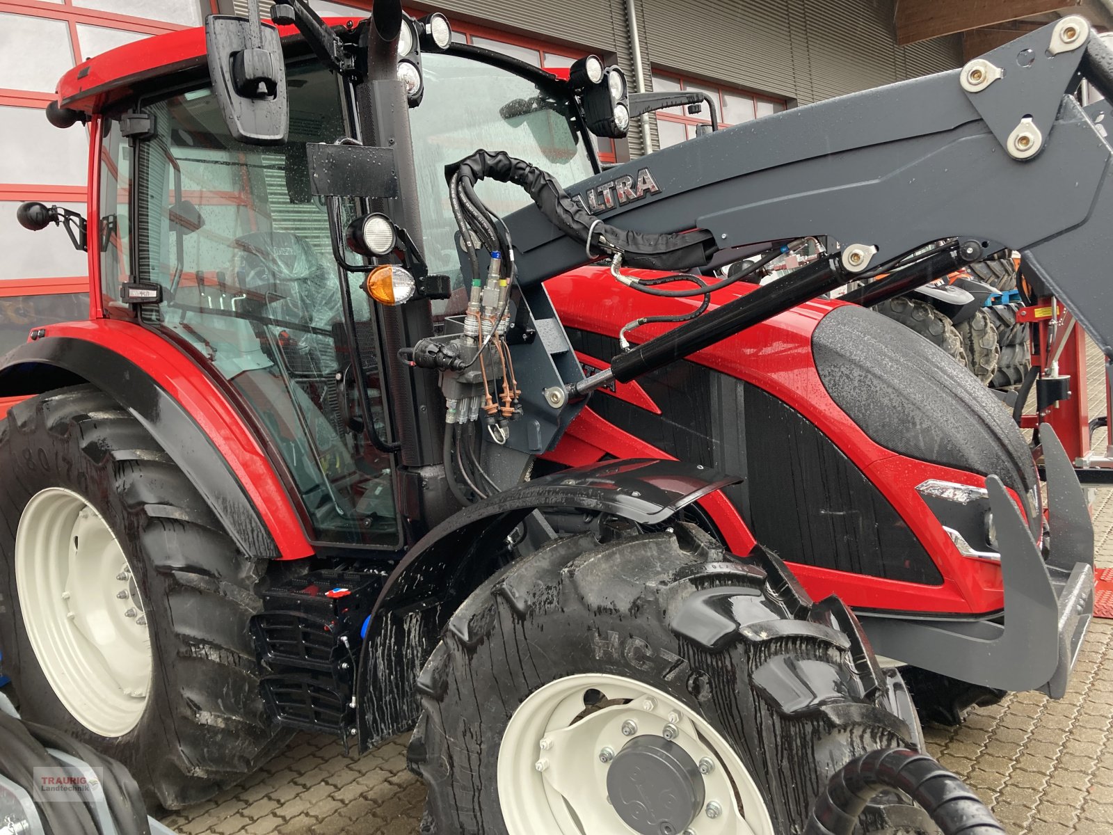 Traktor tipa Valtra A75 m. FL, Neumaschine u Mainburg/Wambach (Slika 24)