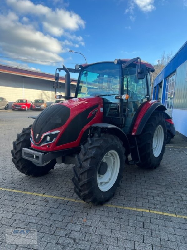 Traktor van het type Valtra A75, Gebrauchtmaschine in Sulzbach (Foto 3)