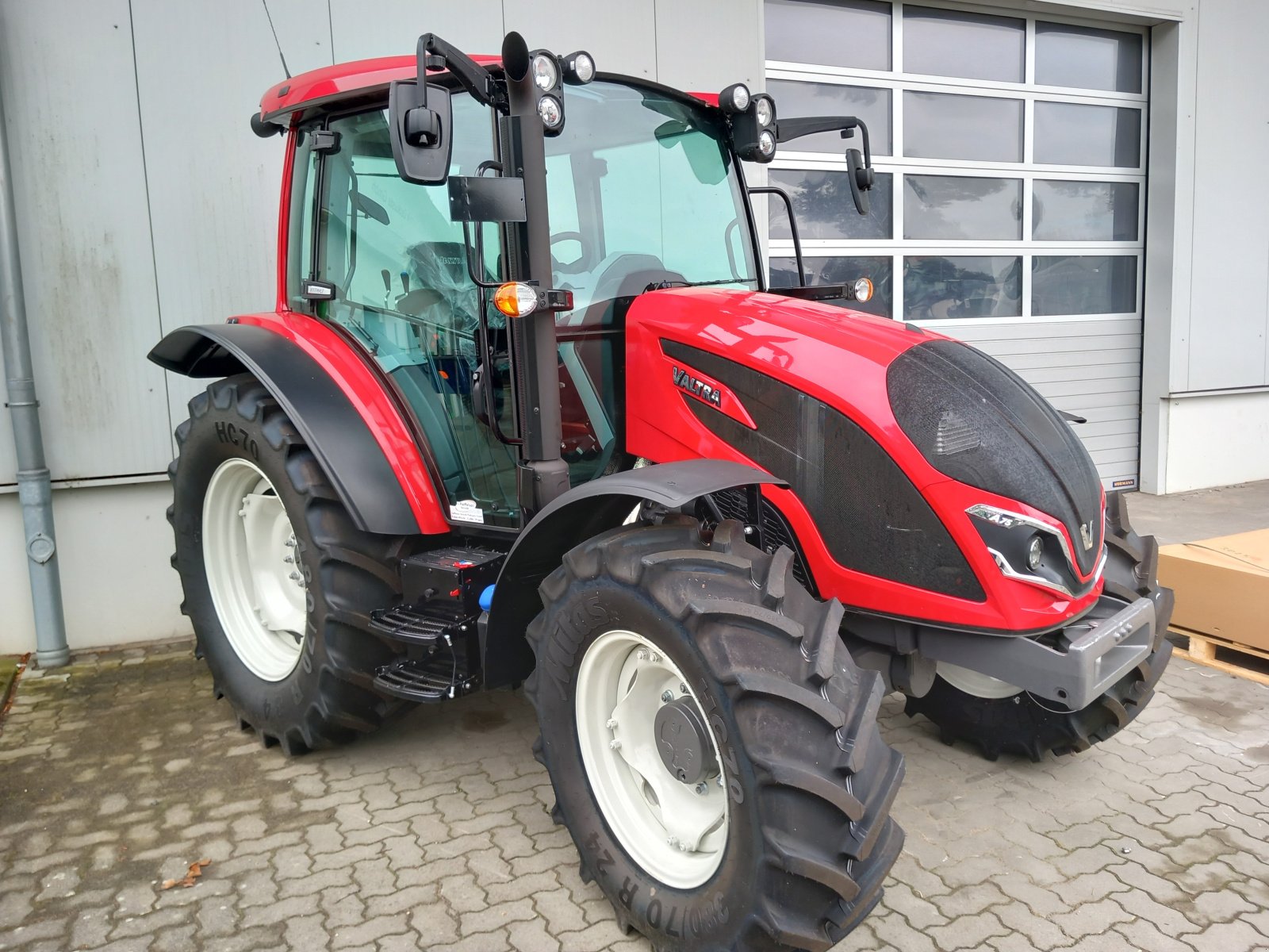 Traktor za tip Valtra A75SH, Gebrauchtmaschine u Eckernförde (Slika 3)