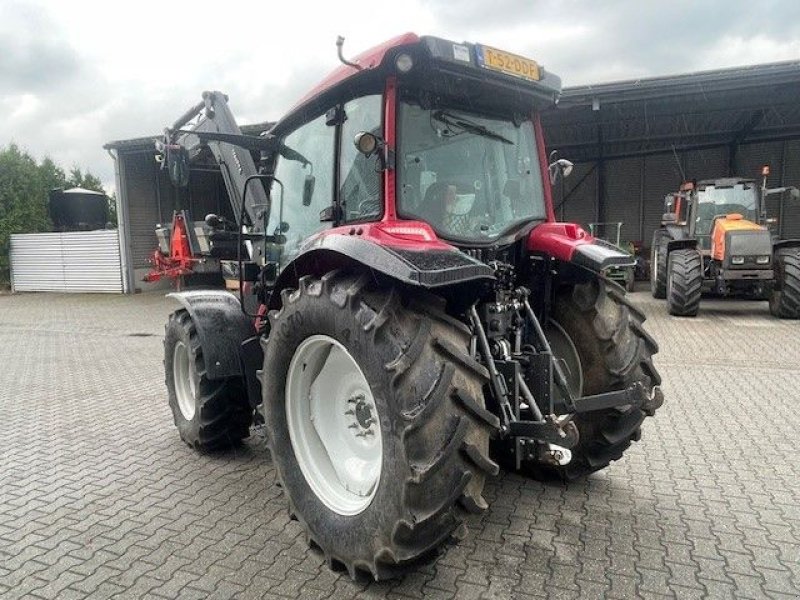 Traktor tip Valtra A84 met voorlader, Gebrauchtmaschine in Roermond (Poză 2)