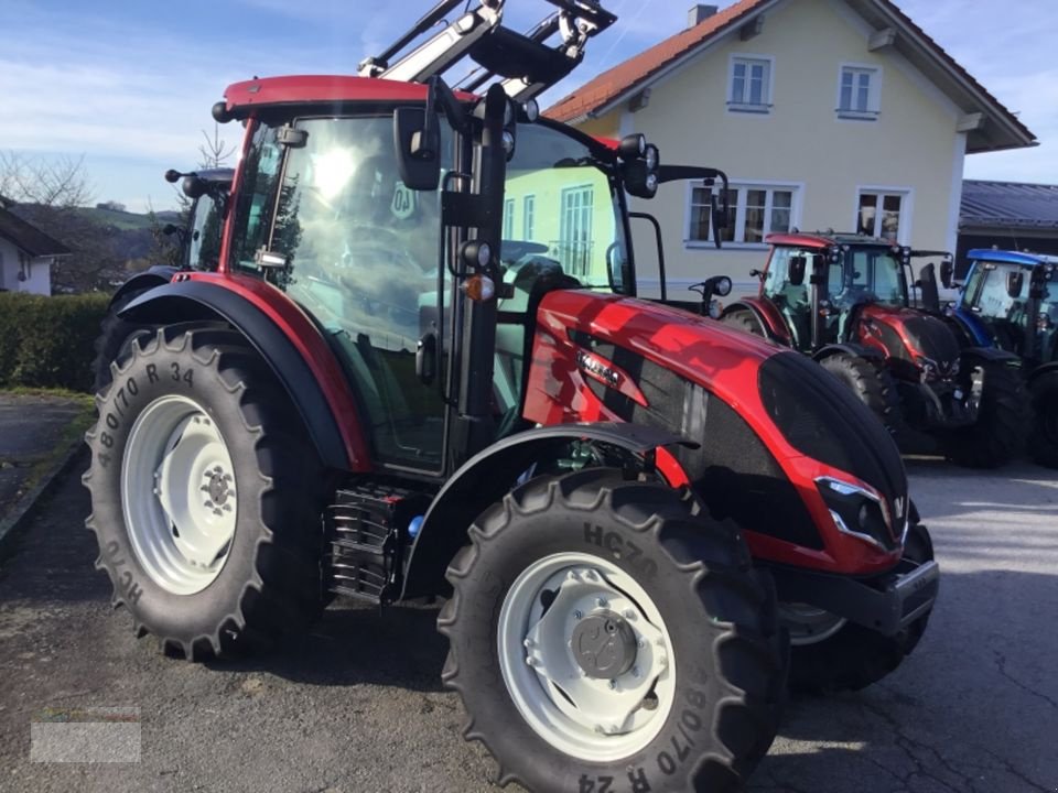 Traktor tipa Valtra A85 SH, Neumaschine u Fürsteneck (Slika 1)