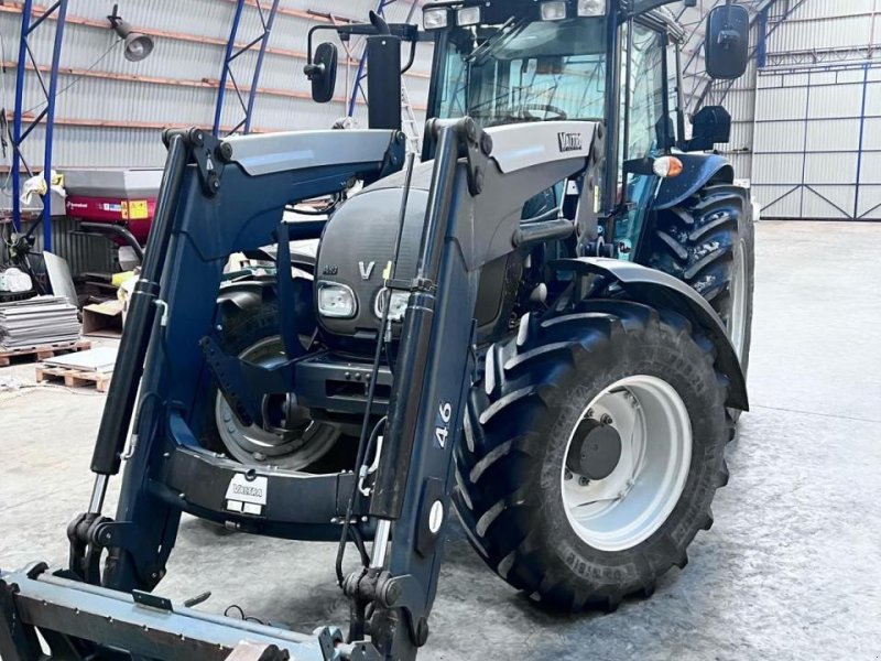 Traktor typu Valtra A93 H, Gebrauchtmaschine w Hamburg (Zdjęcie 1)