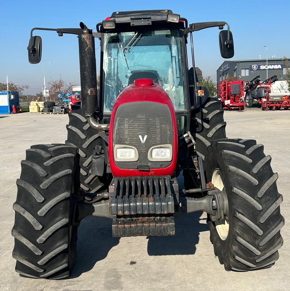 Traktor типа Valtra A93 H, Gebrauchtmaschine в Orţişoara (Фотография 1)