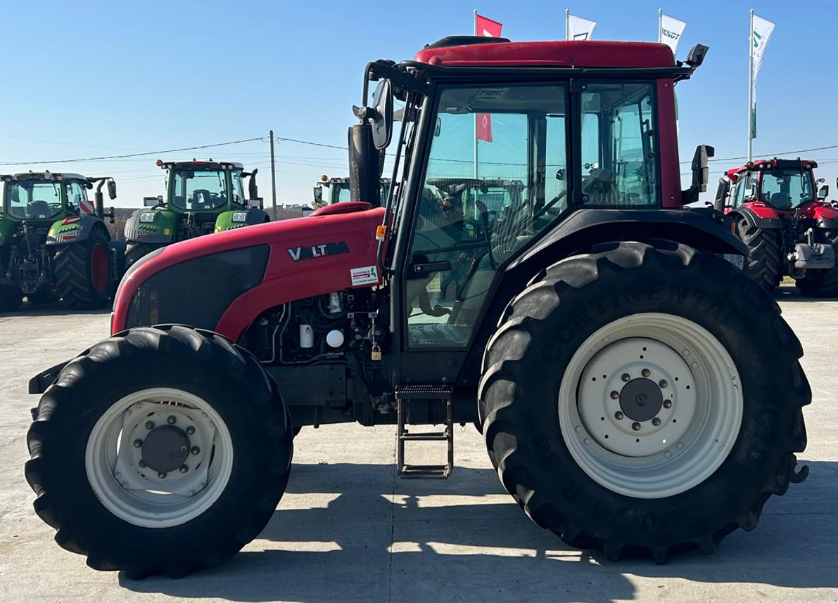 Traktor типа Valtra A93 H, Gebrauchtmaschine в Orţişoara (Фотография 3)