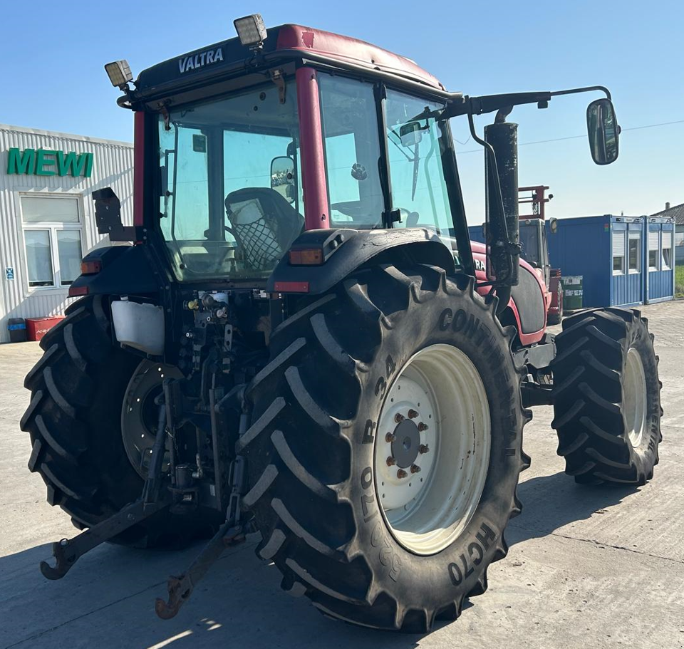 Traktor типа Valtra A93 H, Gebrauchtmaschine в Orţişoara (Фотография 5)