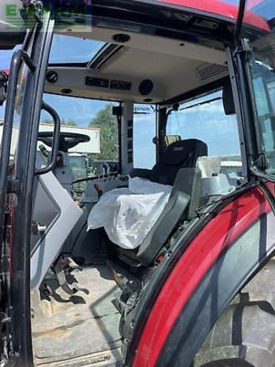 Traktor van het type Valtra a95h2, Gebrauchtmaschine in MONFERRAN (Foto 8)