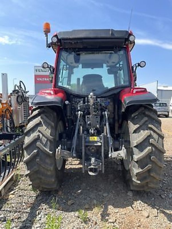 Traktor du type Valtra A95H2, Gebrauchtmaschine en Carcassonne (Photo 5)