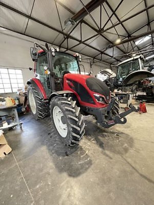 Traktor za tip Valtra A95H2, Gebrauchtmaschine u Carcassonne (Slika 2)