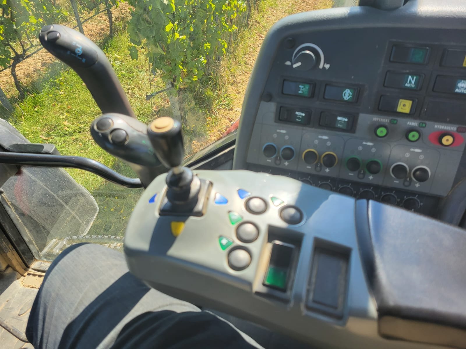 Traktor tip Valtra C 130, Gebrauchtmaschine in Creglingen (Poză 6)