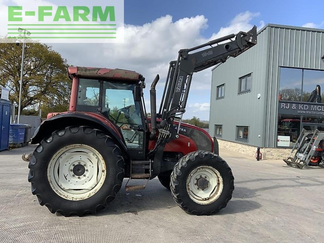 Traktor типа Valtra c100 tractor (st19519), Gebrauchtmaschine в SHAFTESBURY (Фотография 1)