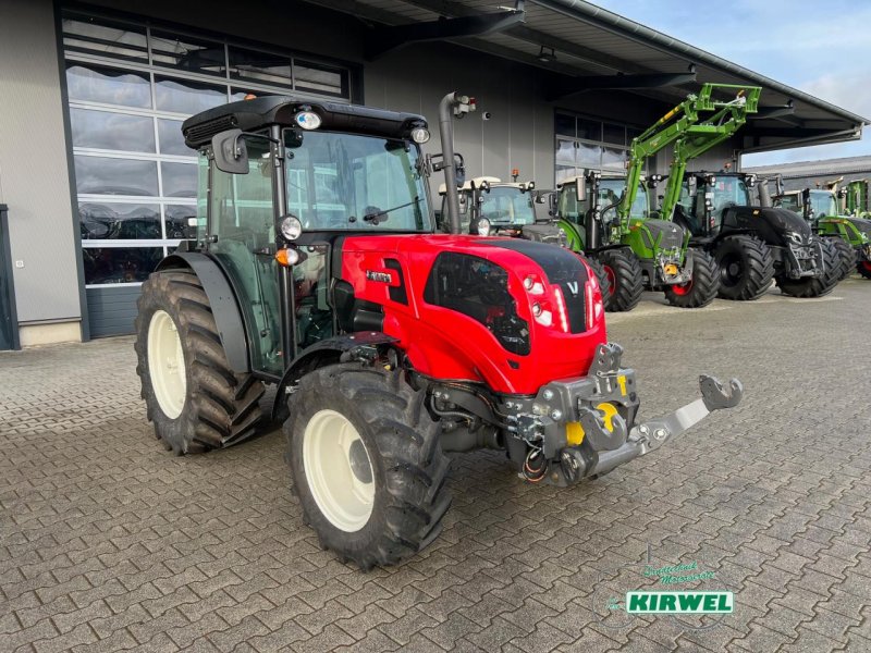 Traktor del tipo Valtra F 105, Vorführmaschine en Blankenheim